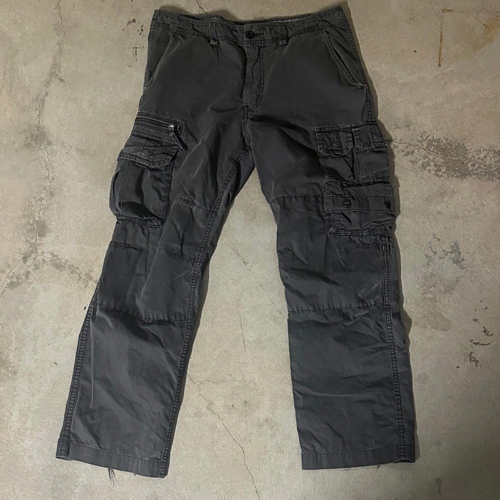 Uniqlo Grey Cargo Pants